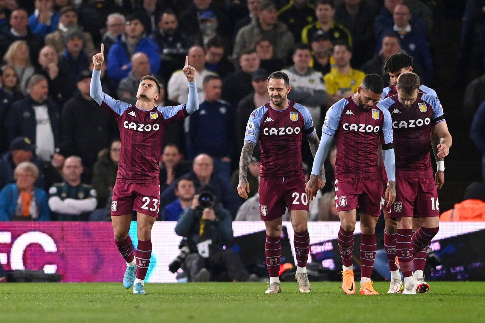 如今兩人分 如今兩人分